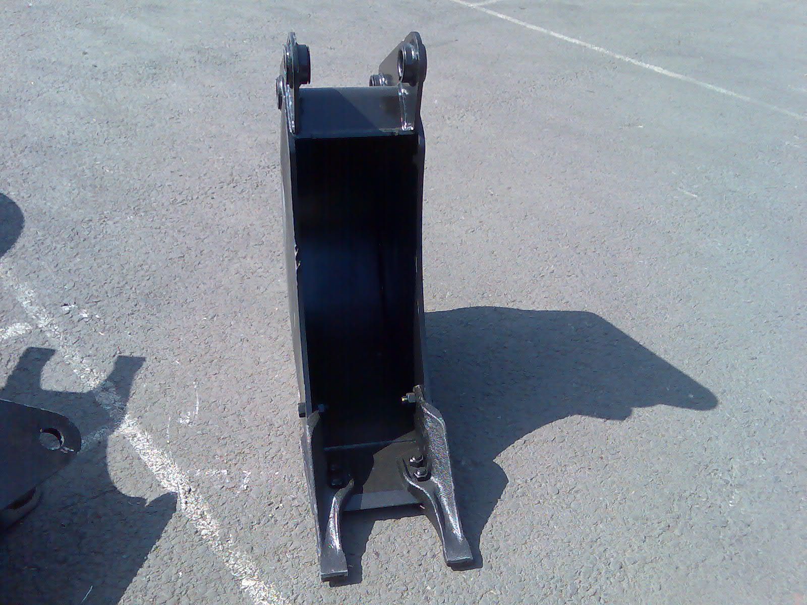 MC Plant Spares Products / Buckets / Backhoe Buckets